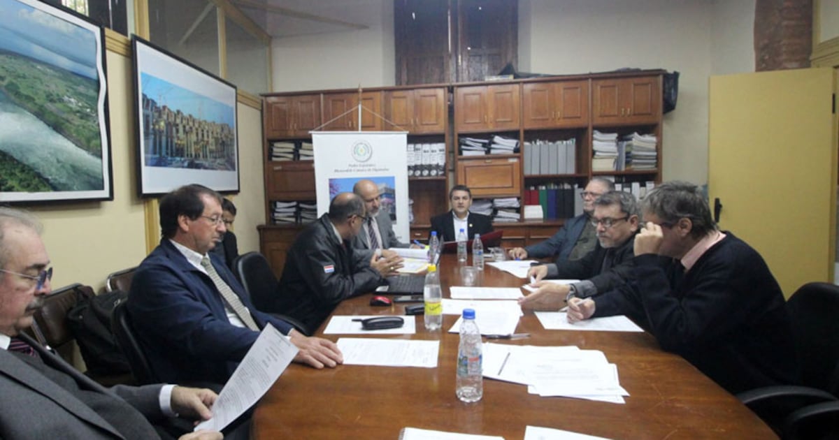 Dictaminan a favor de la declaración de emergencia vial para tramo Luque-Limpio
