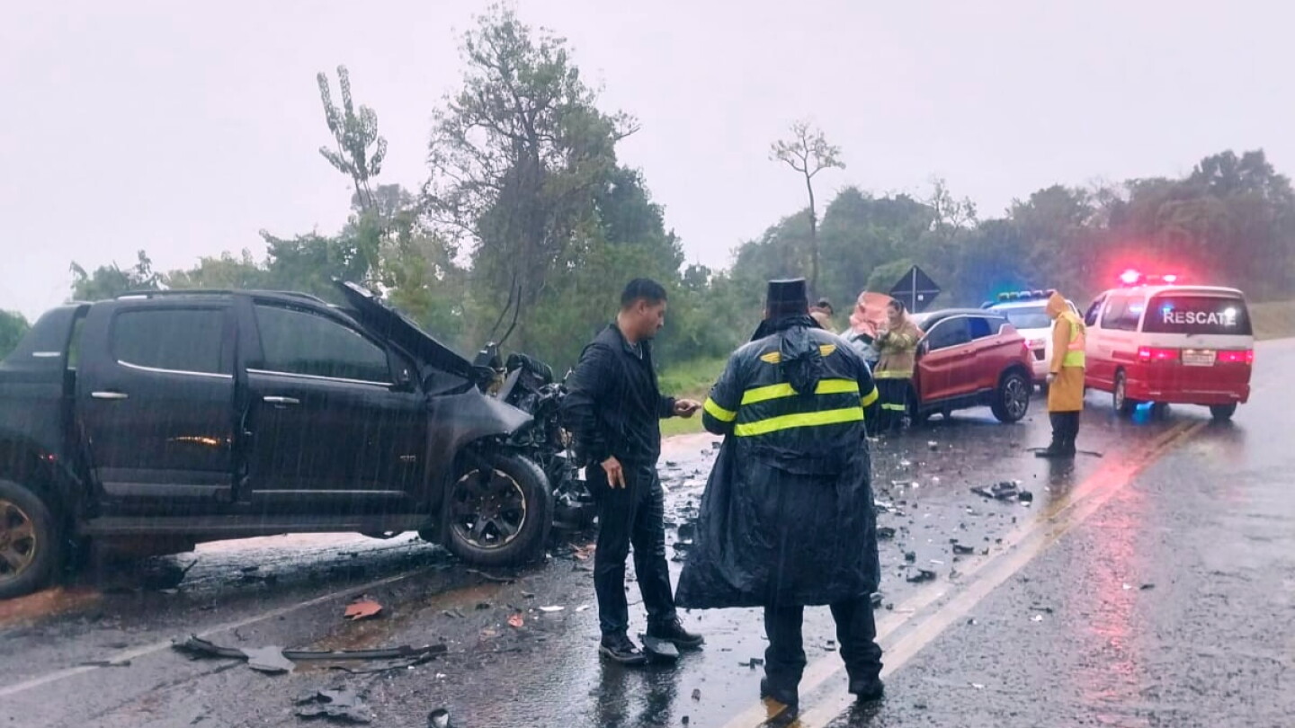 Video: Ex jueza, hijastra y su amiga fallecen en accidente automovilístico en Capitán Miranda
