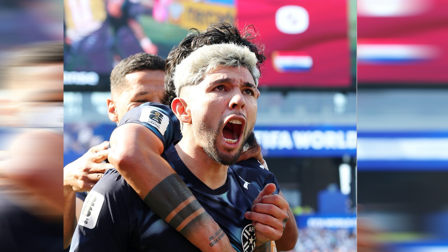 Julio Enciso anotó el gol 33 de Paraguay en la historia de Mundiales