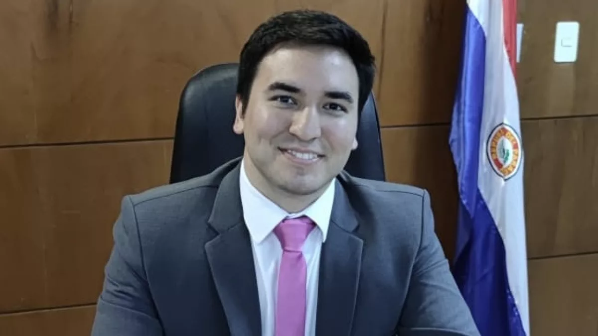 ¿Tu jefe puede escribirte por WhatsApp fuera del horario laboral? Lo que dice la legislación paraguaya