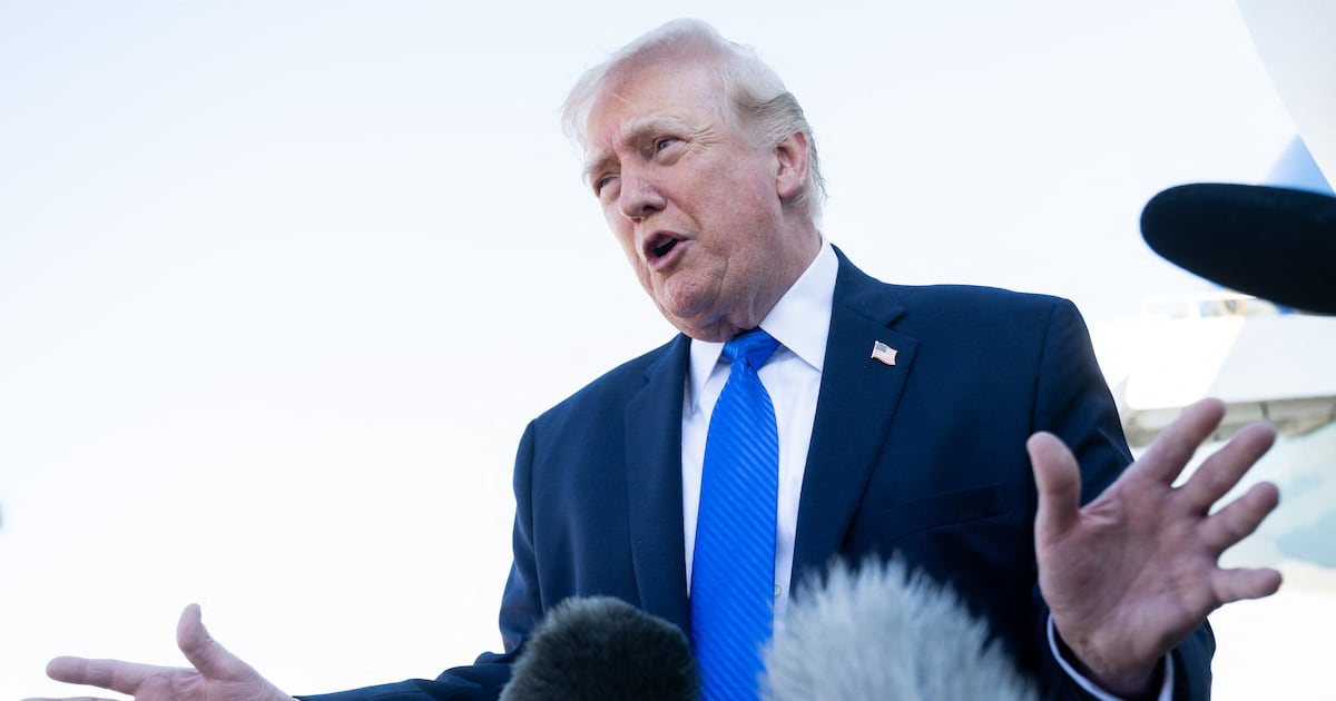 Trump da por terminada la tregua con Irán y advierte: “Esta noche les vamos a dar duro”