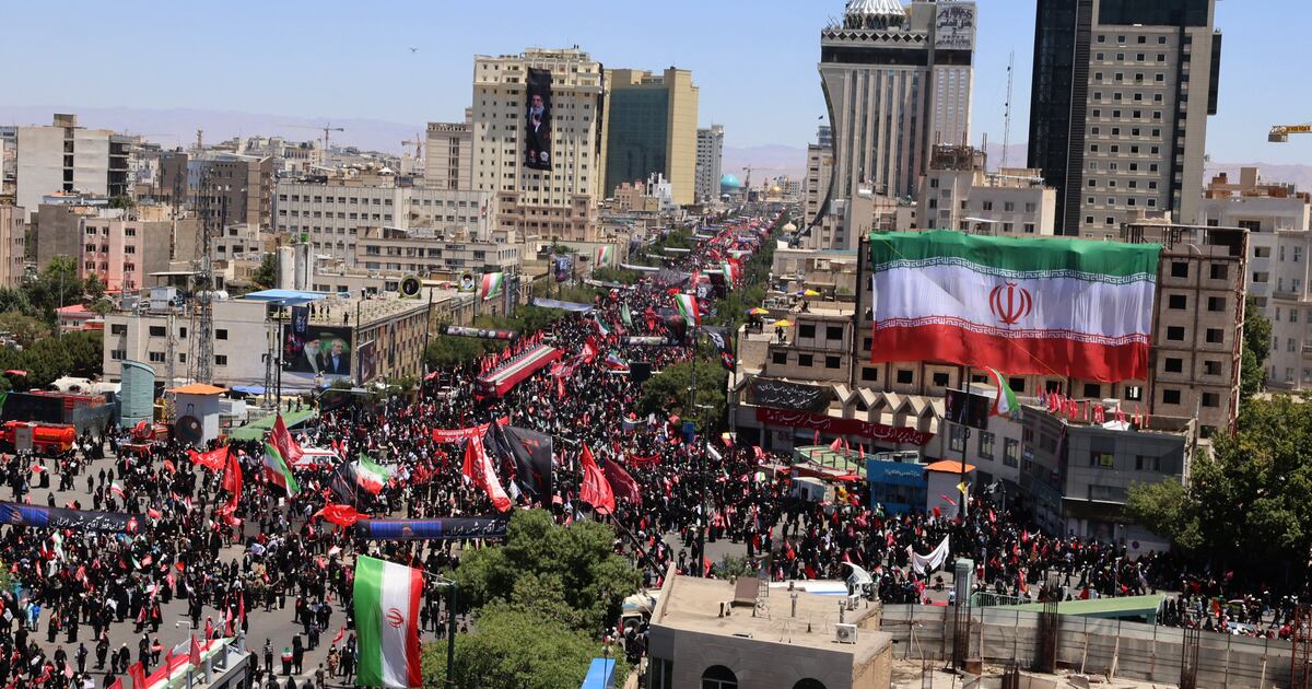 Irán sepulta este jueves a Jamenei tras seis días de honras fúnebres