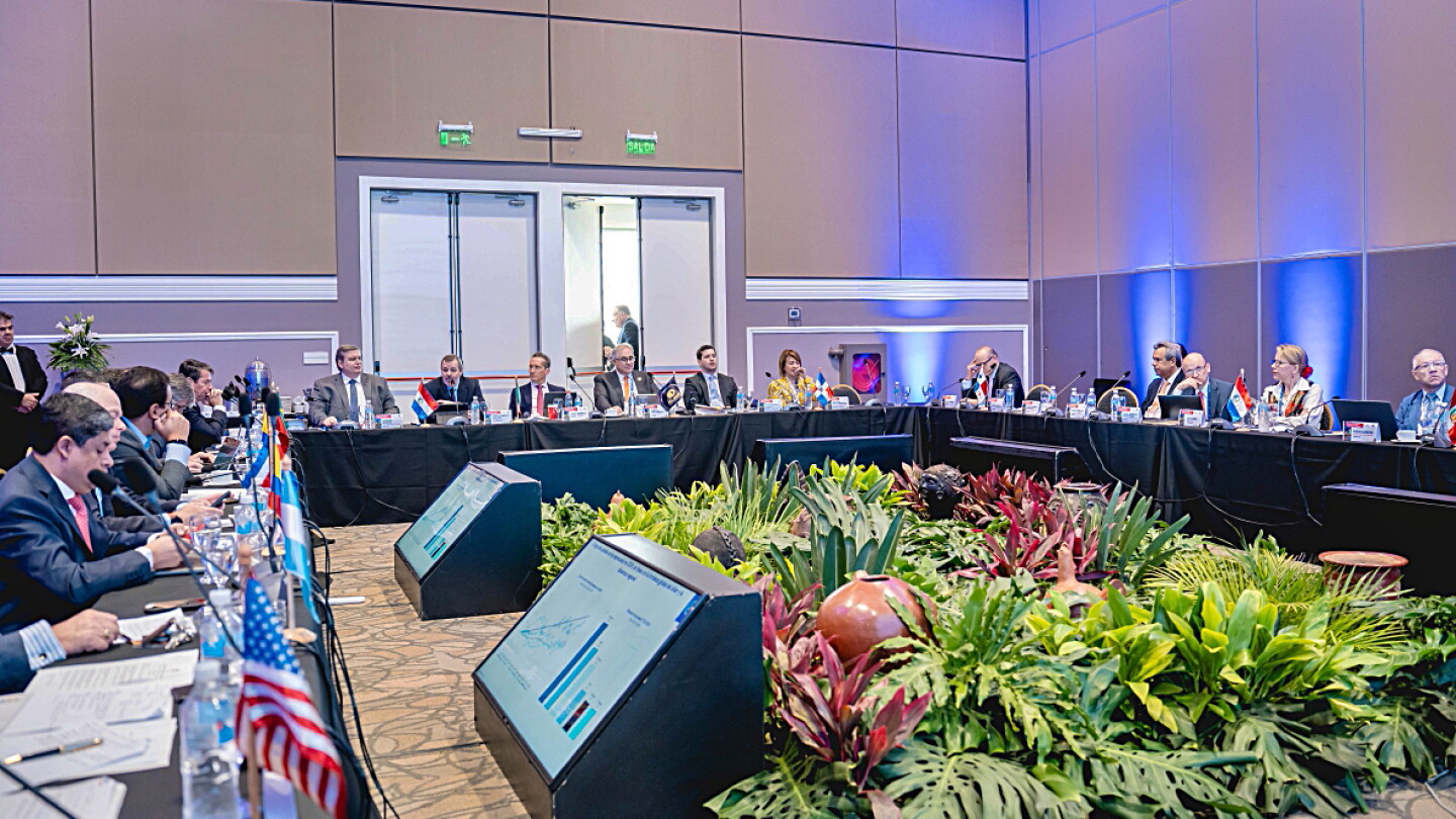 Sistema bancario paraguayo destaca por rentabilidad y expansión de activos en 2025