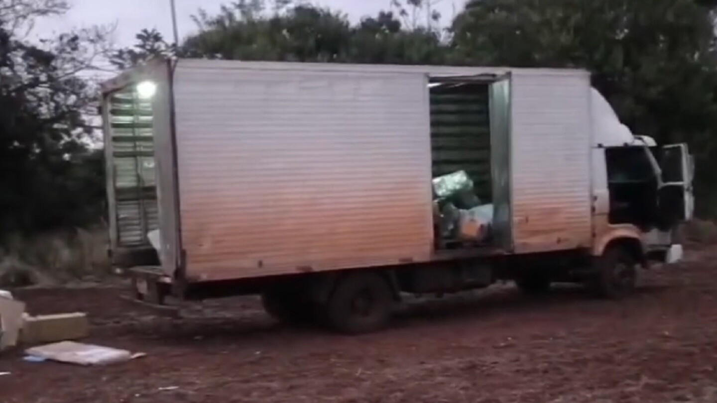Hombres armados asaltan transportador en Pirapó