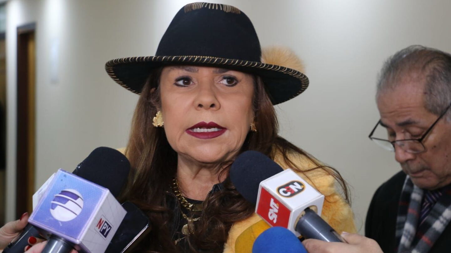 Celeste Amarilla asegura que su cuenta de Instagram fue hackeada