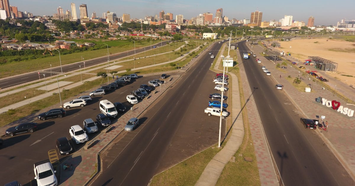 Colecta solidaria en la Costanera para apoyar a niños de Uganda