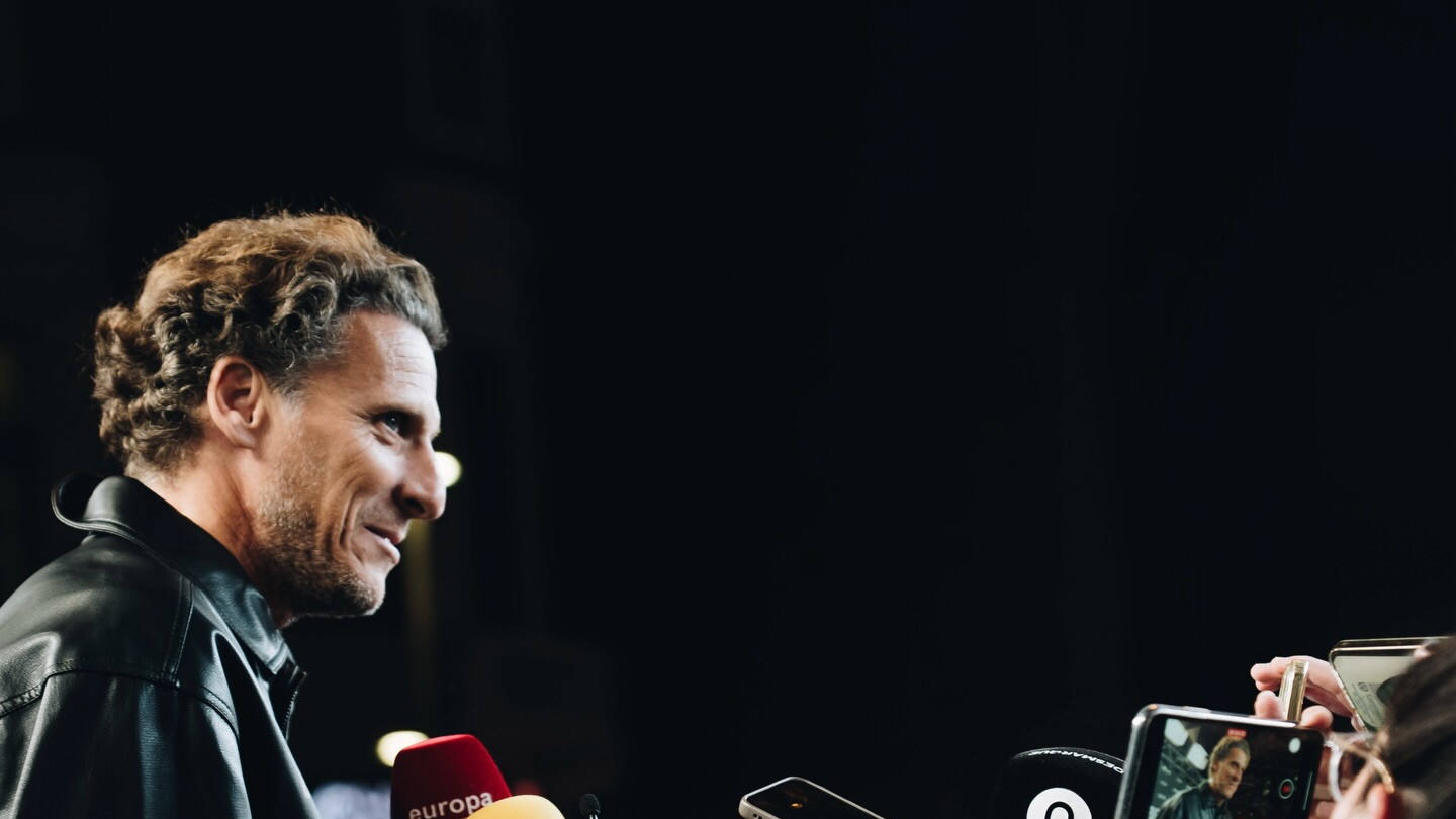 Diego Forlán podría interinar la selección de Uruguay