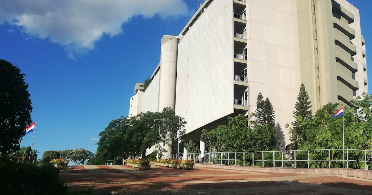 Confianza del consumidor registra leve recuperación en junio, señala el BCP