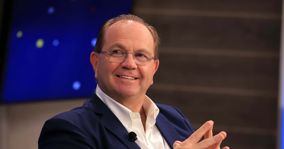 Pérez proyecta una Asunción con “cajas abiertas” y fuerte alianza con el sector privado