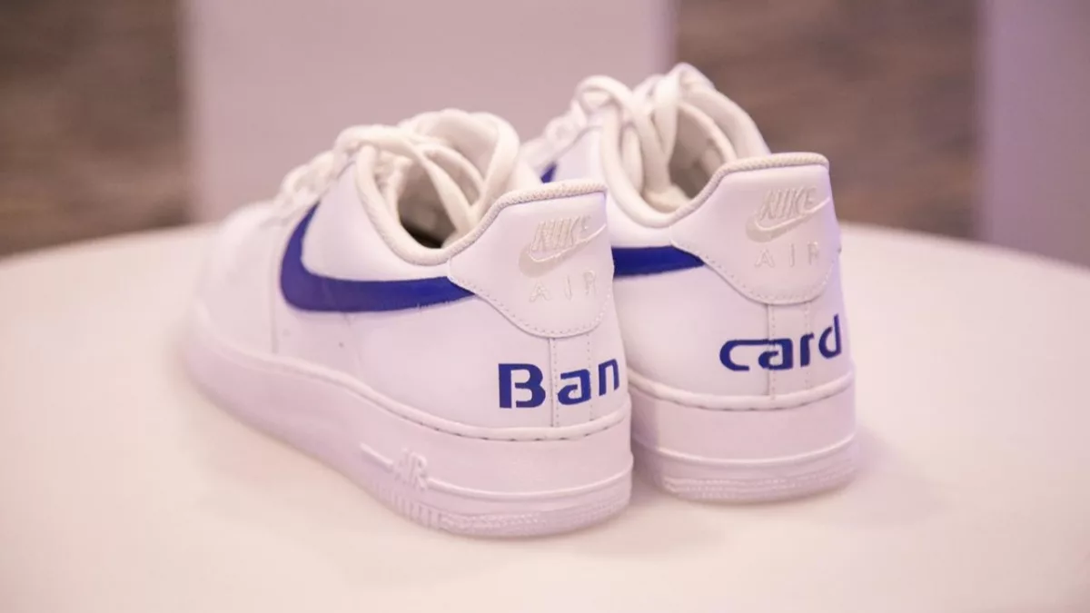 ¿Quién regala championes Nike personalizados? Hey convirtió esa idea en uno de sus proyectos más recordados