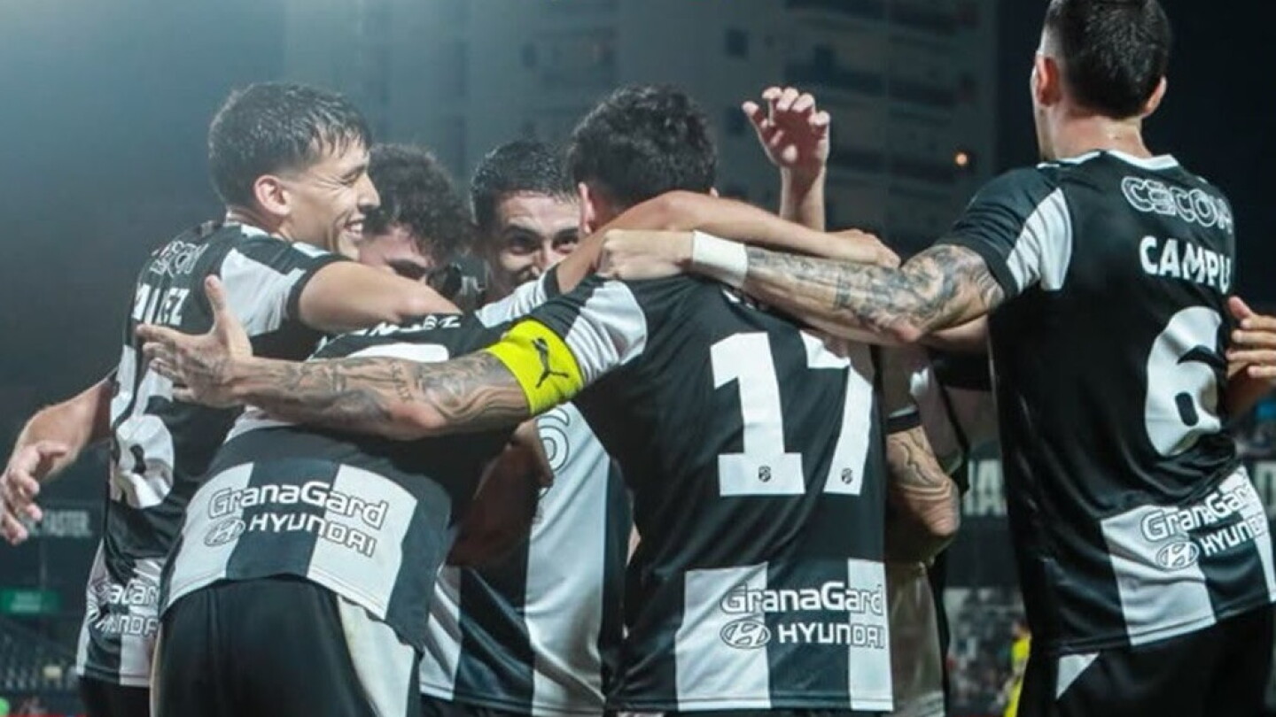 El Libertad de Haedo Valdez golea y se suma a los líderes