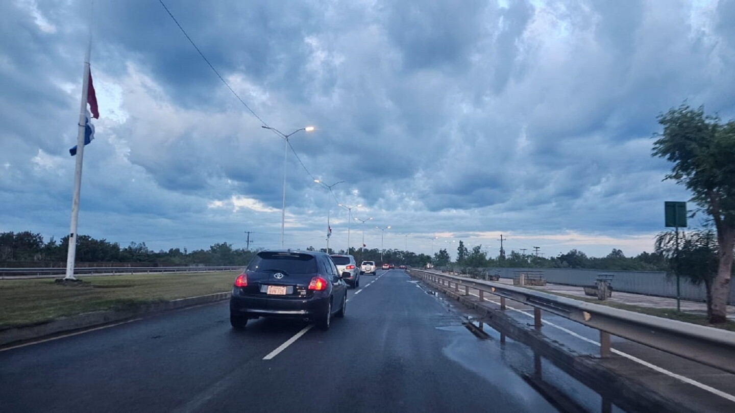 Lluvias dispersas y ocasionales tormentas afectarán a gran parte del país este sábado