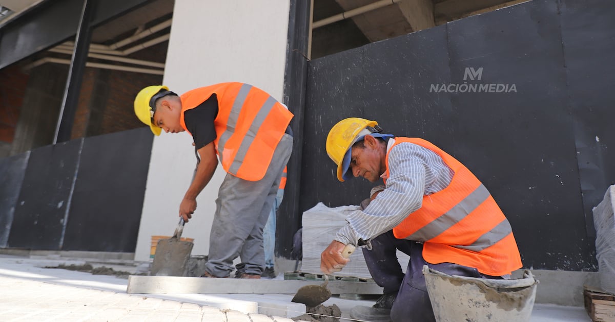 Créditos en dólares se disparan y llegan a crecer hasta 67 %