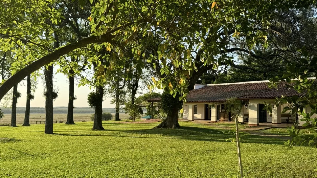 Hotel de Caazapá ofrece una experiencia rural con cabalgatas, kayak y vida de estancia (y es pet-friendly)