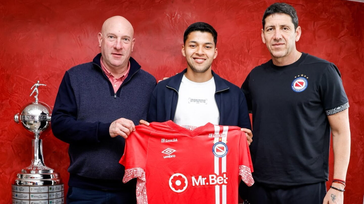 Alan Núñez fue presentado en Argentinos Juniors