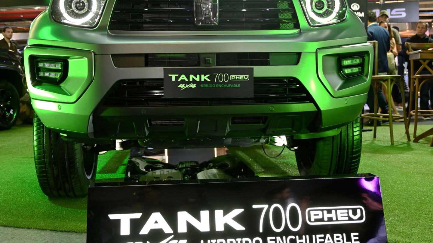 Lanzamiento del Tank 700 PHEV