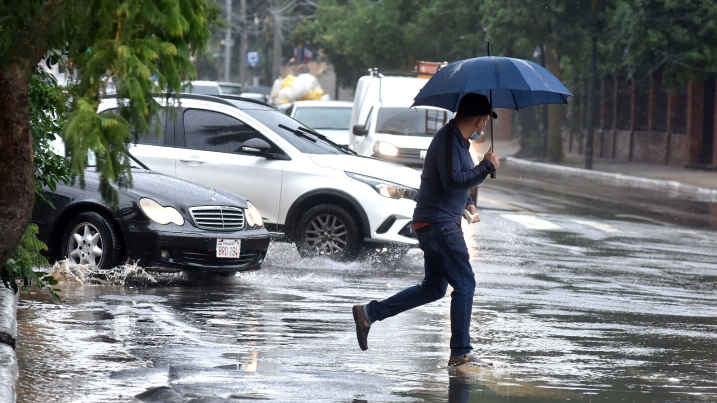 Clima fresco, lluvias dispersas y vientos del sur para este miércoles