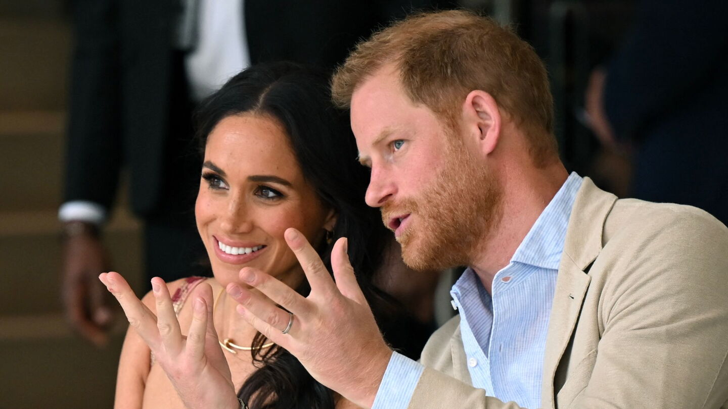 El príncipe Enrique y su esposa Meghan regresarán a vivir a Reino Unido, según prensa británica