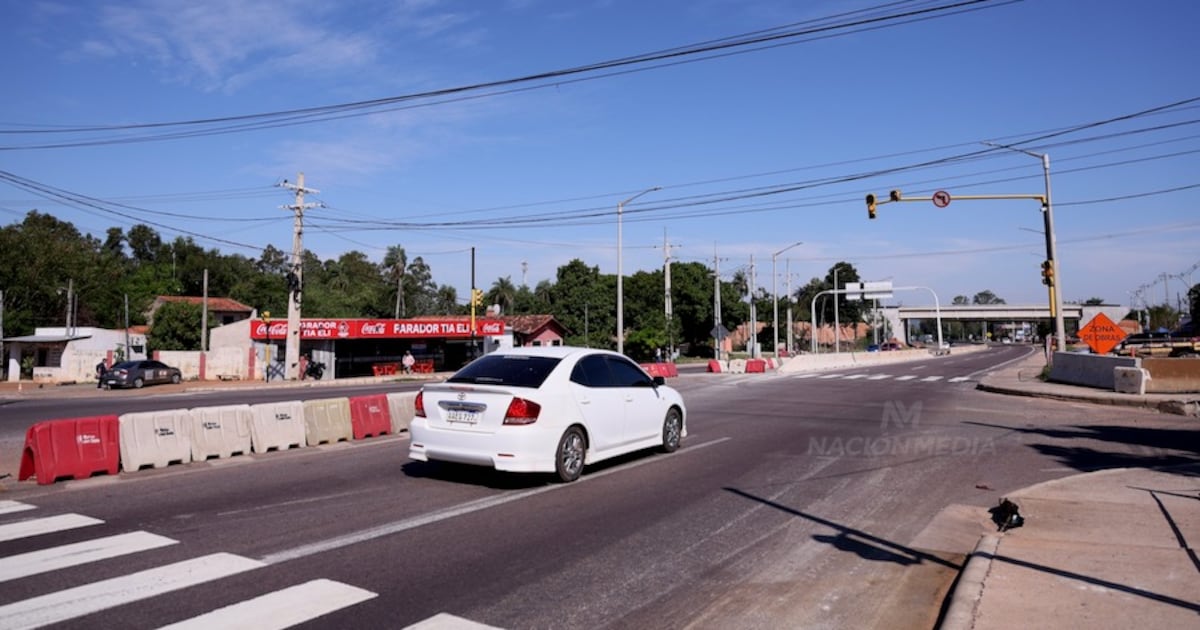 Hoy retiran semáforo en cruce de Pedrozo y avanzan las obras