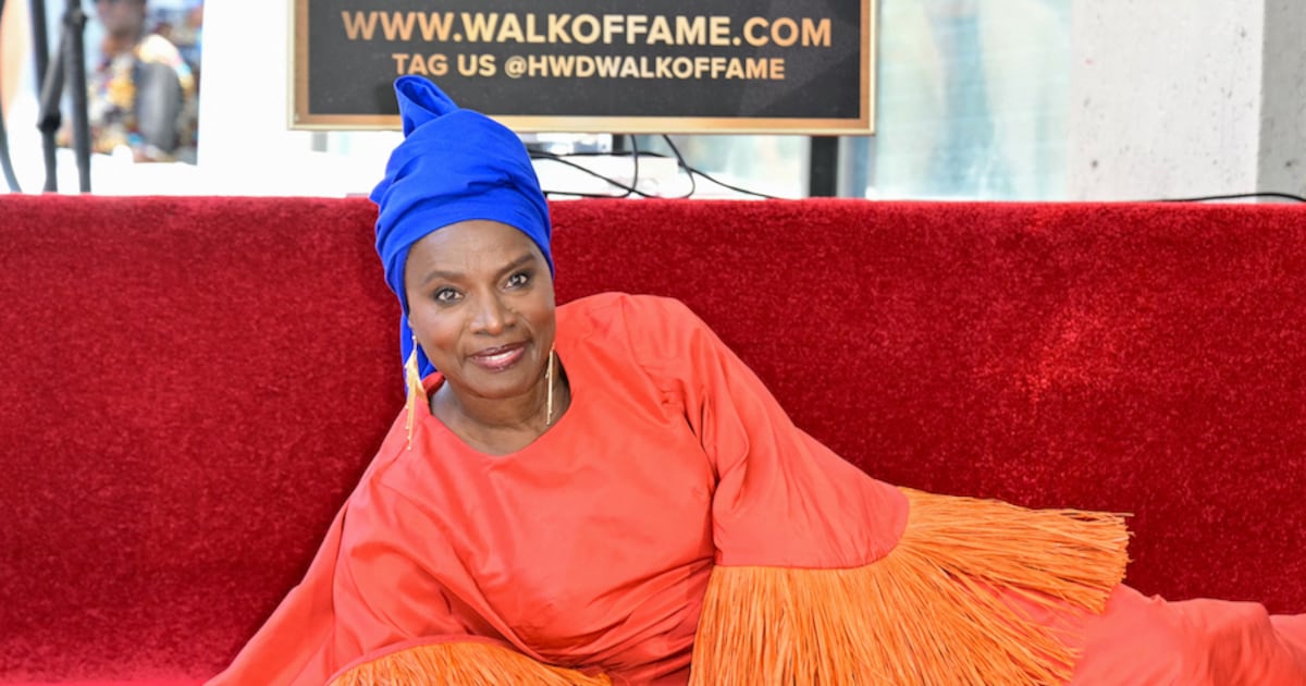 Angelique Kidjo, la primera música africana en tener estrella en Hollywood