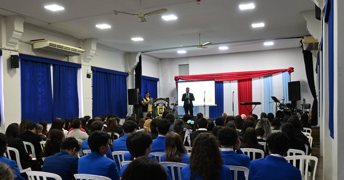 Se funda la Red de Academias Literarias del Paraguay con participación de veinte instituciones educativas