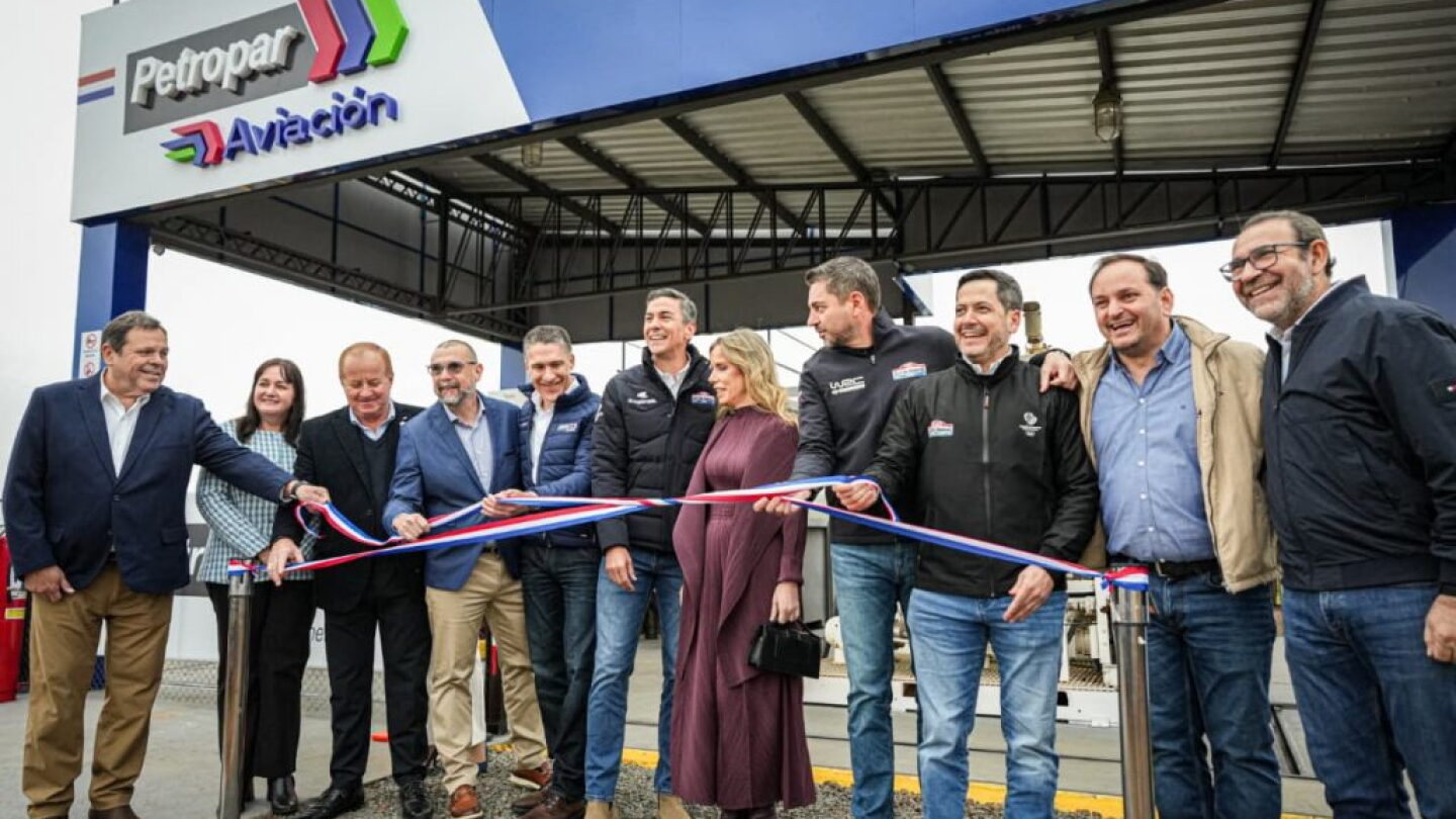 Petropar anuncia ingreso al mercado de combustibles de aviación
