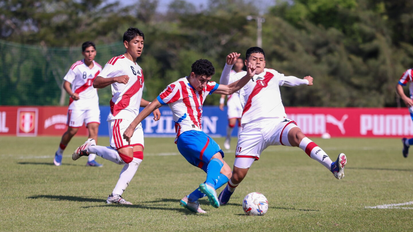 La Albirroja Sub 16 iguala en amistoso frente a Perú