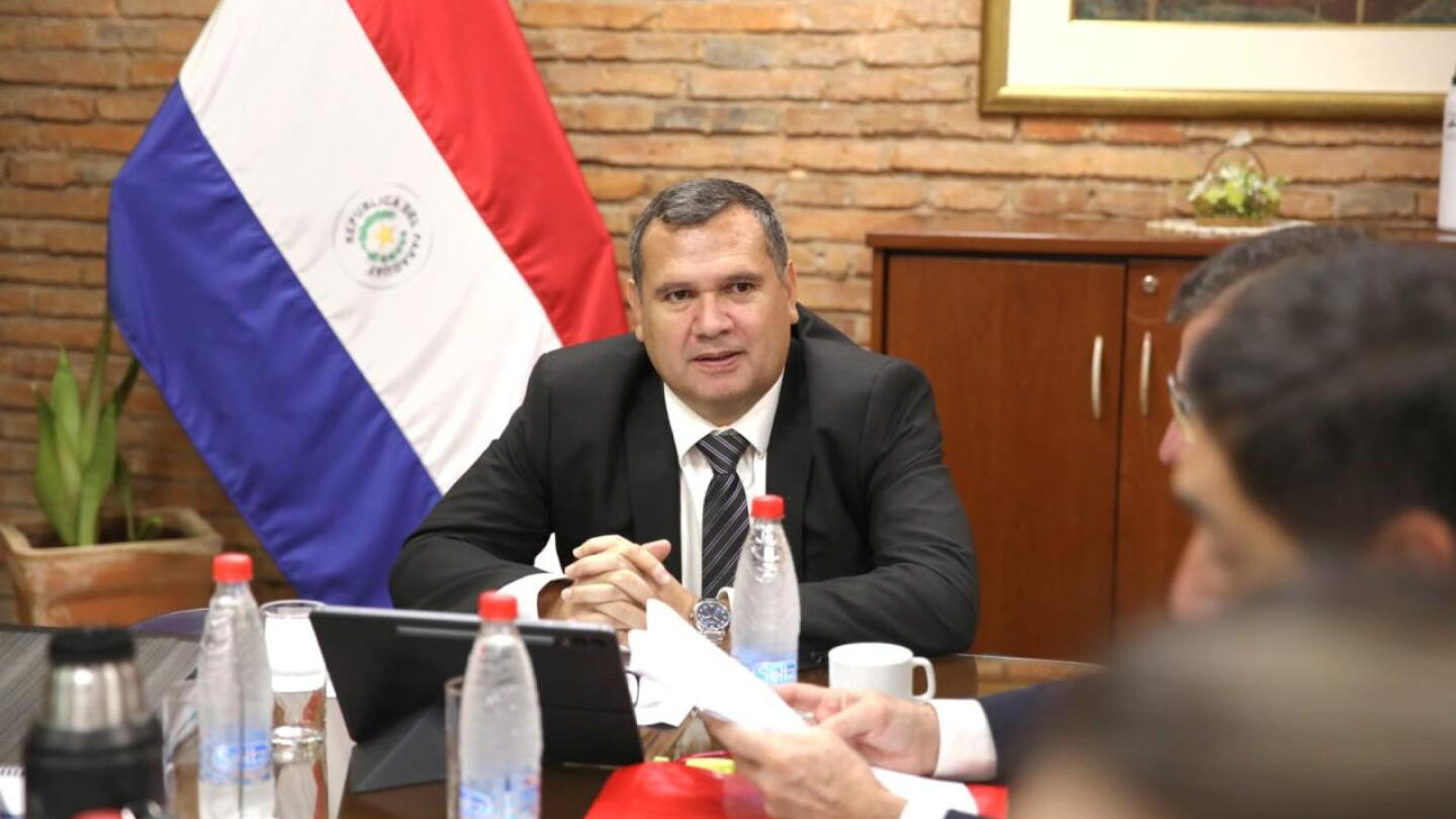 Cartista le baja el pulgar a iniciativa sobre mayor impuesto al tabaco