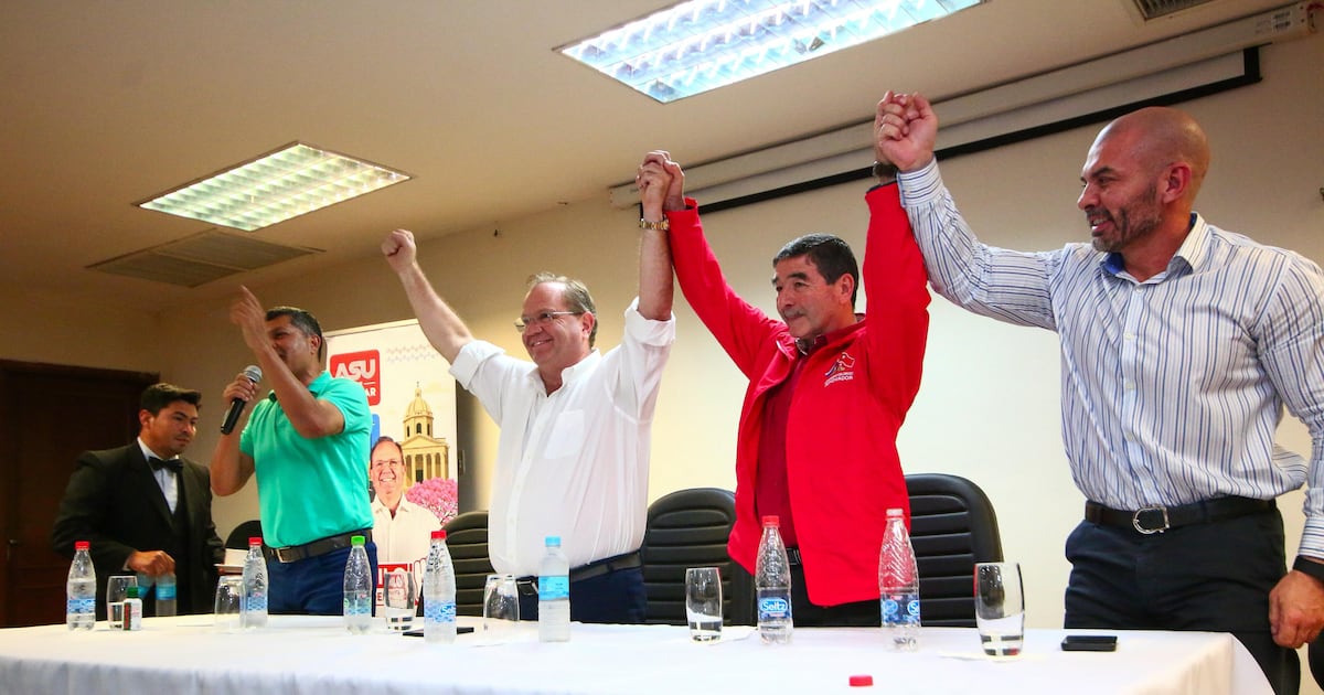 Camilo Pérez compartió sus propuestas con dirigentes de la Lista 1