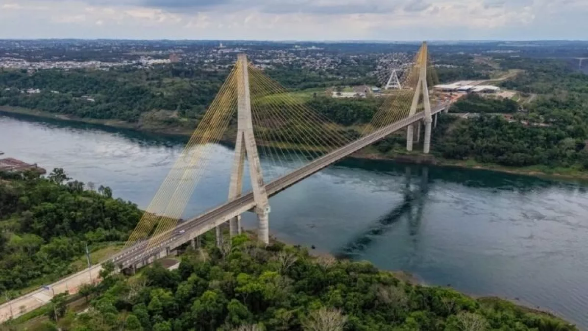Habilitan el Puente de la Integración para vehículos livianos y transporte urbano en ciudades fronterizas