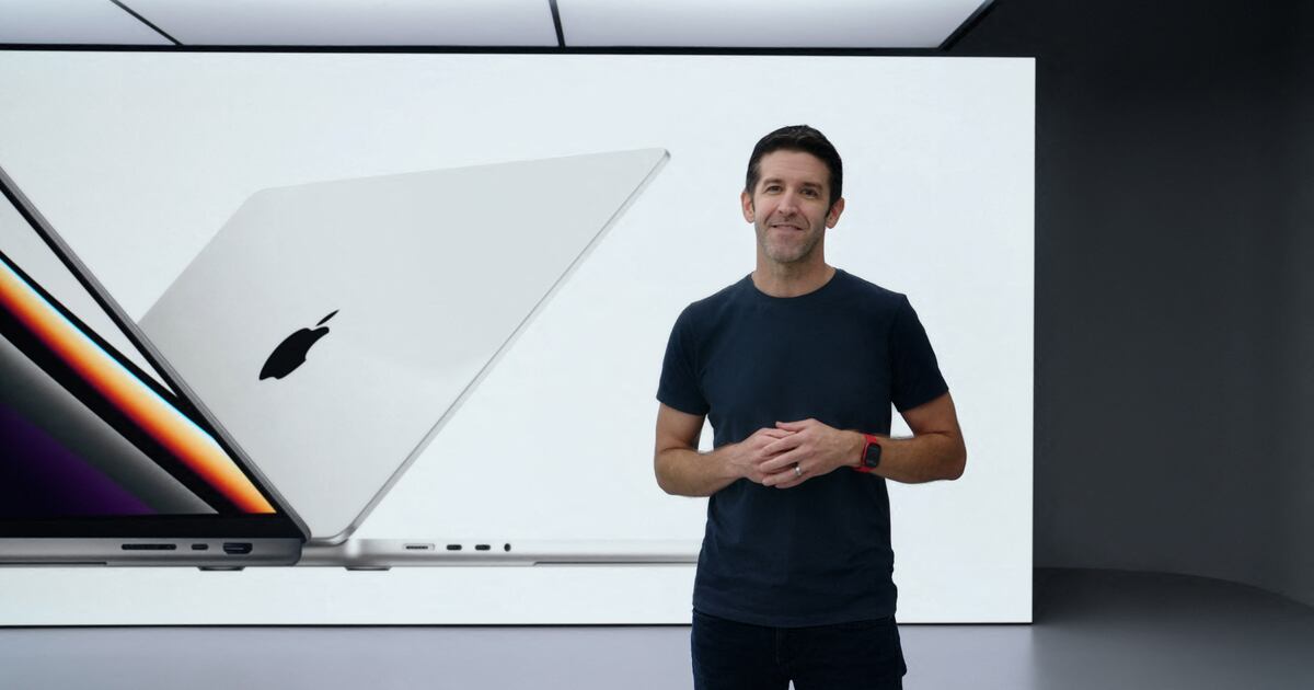 John Ternus toma las riendas de Apple en la era de la IA