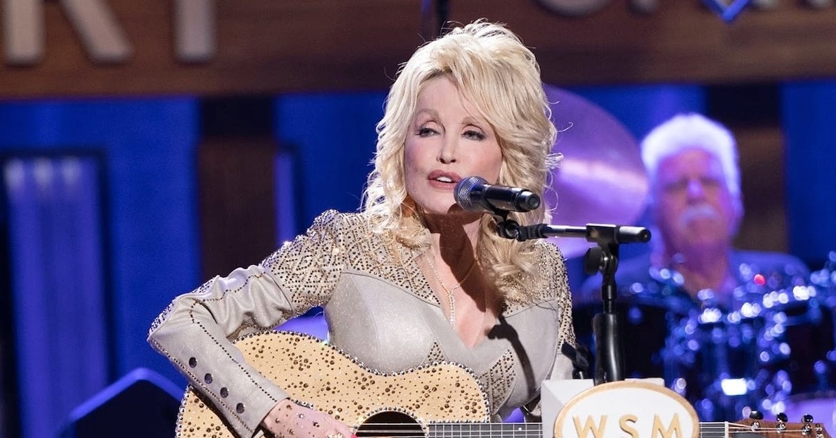 Dolly Parton tendrá una nueva estrella en Hollywood tras vandalismo