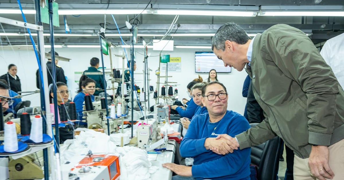 “Nuestras empresas son el motor del país”: destaca Peña en el Día de la Industria