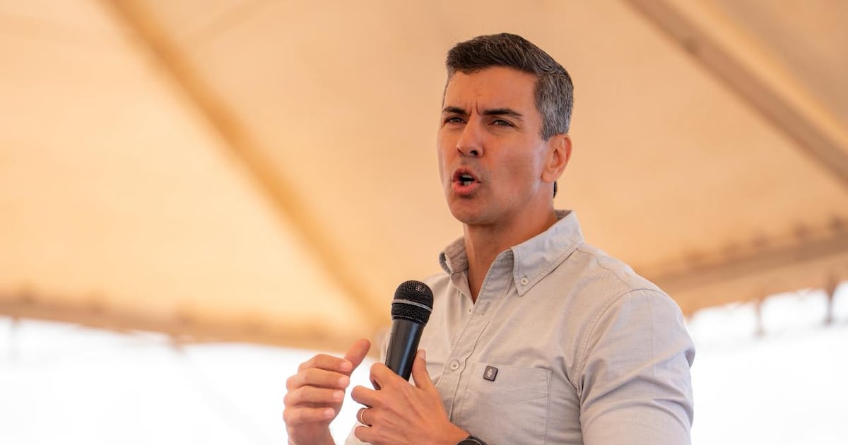 Santiago Peña centra su agenda política en fortalecer al Partido Colorado