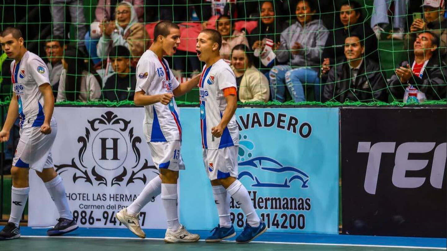 La Selección paraguaya C15 avanza a cuartos de final en el Mundial de fútbol de salón