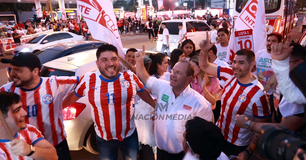 Camilo Pérez lidera “banderazo” en Asunción