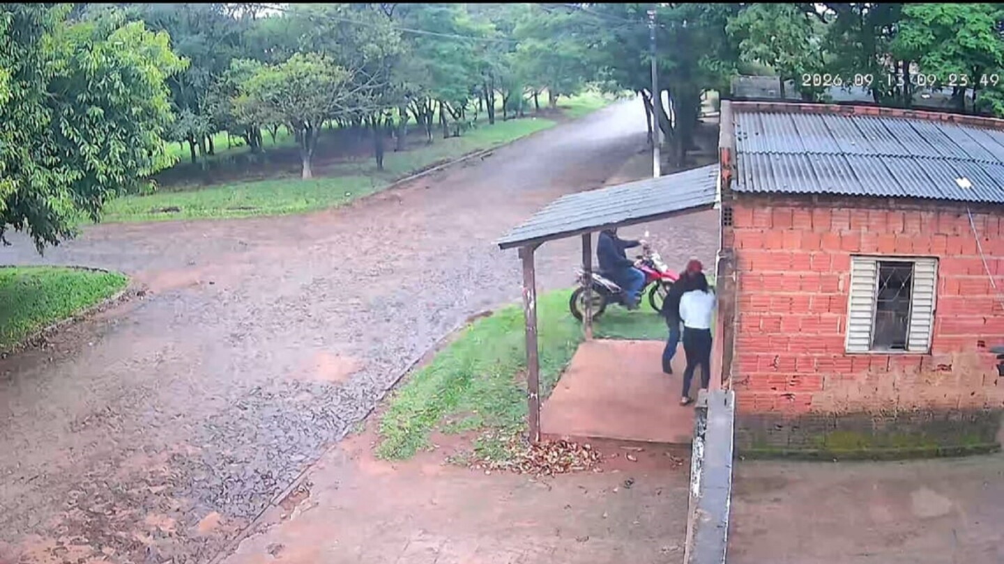Motochorros le roban G. 300 mil cuando iba a comprar carne para el almuerzo