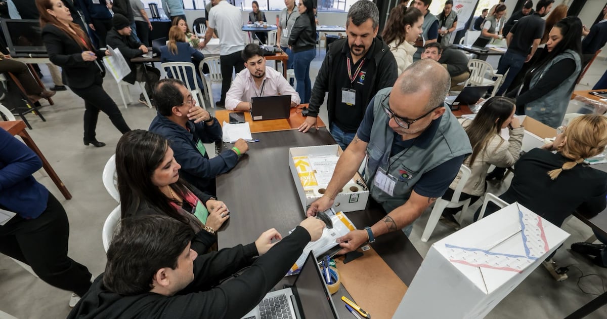 Justicia Electoral continúa con auditoría de materiales para los comicios del 4 de octubre