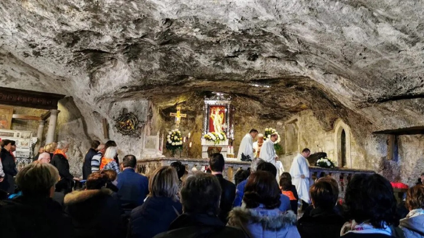 ¡Histórico! La espada de San Miguel Arcángel dejará Italia y viene a Paraguay