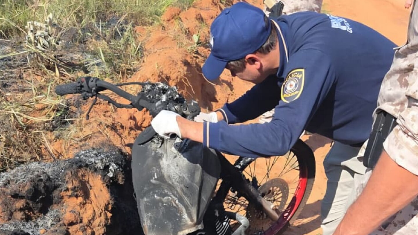 Policía indaga ataque a tiros a una vivienda y el hallazgo de una motocicleta incinerada en Yby Yaú