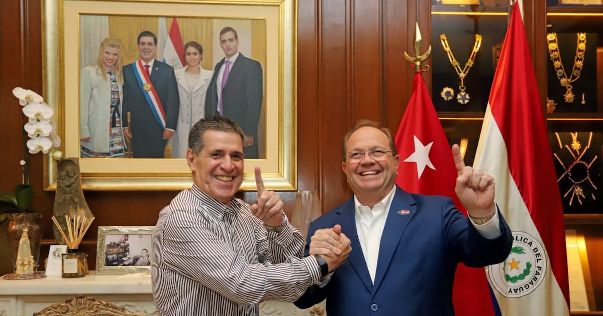 Camilo Pérez y Horacio Cartes refuerzan la estrategia electoral en la recta final