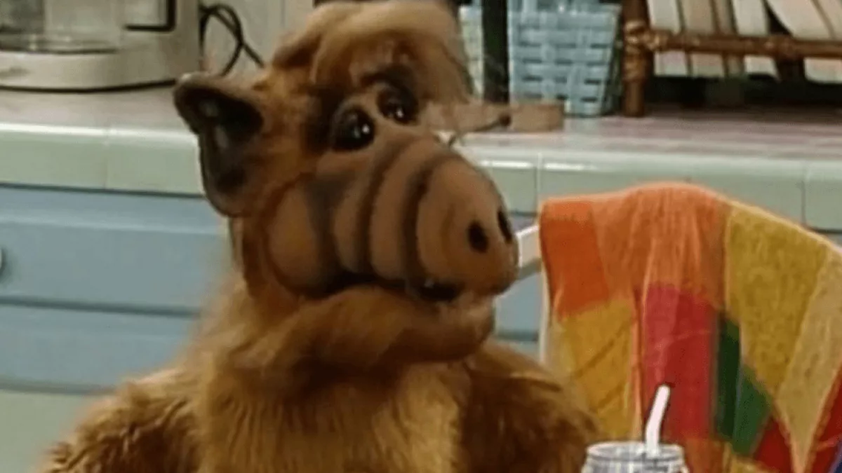 ALF cumple 40 años: el activo de marca que sobrevivió a cuatro décadas y que es un modelo que hoy es boom en redes