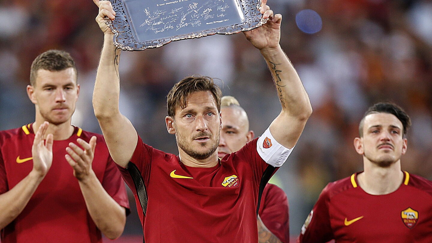 A Totti le propusieron volver del retiro a los 48 años