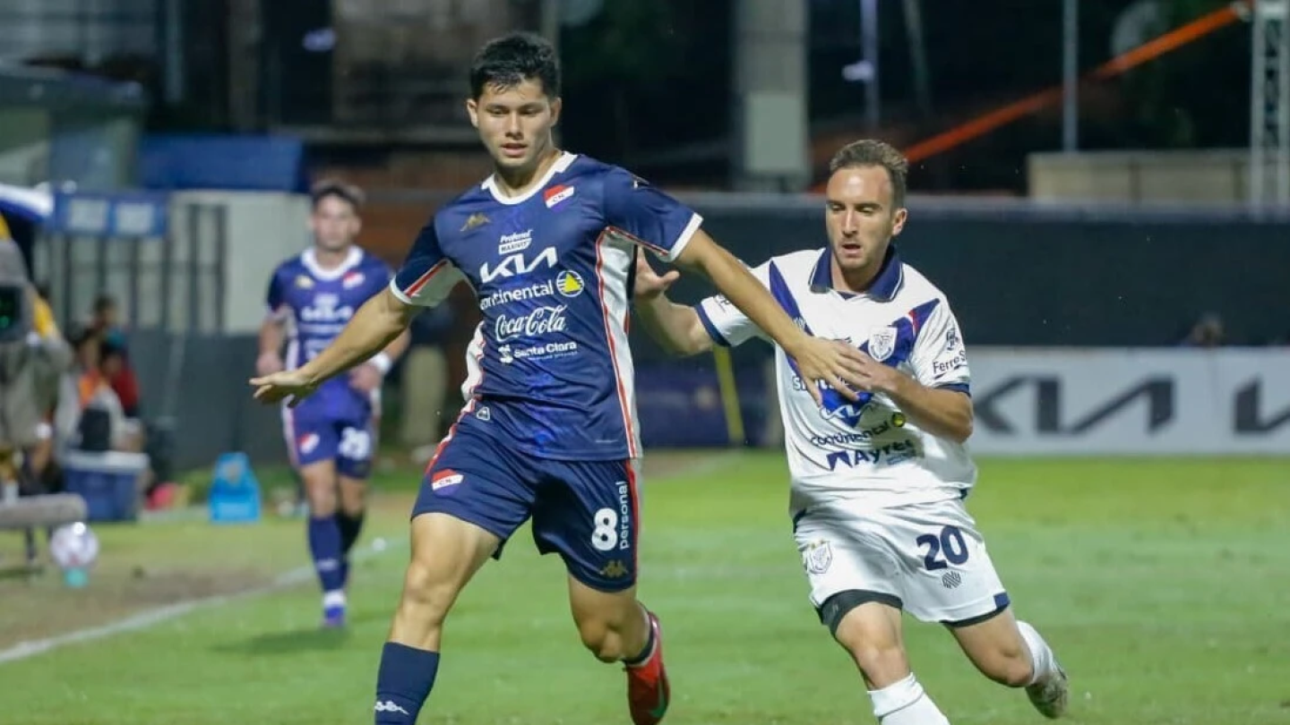 Nacional y Ameliano, en interesante duelo