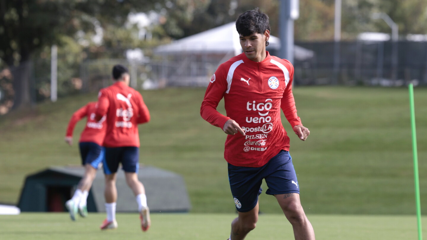 Con Morales, el probable onceno de Paraguay