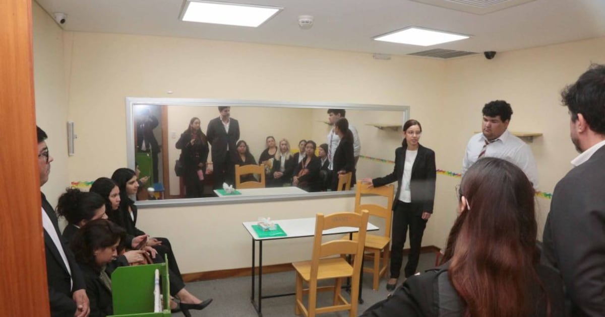 Universitarios recorren el Poder Judicial y conocen cómo funciona la estructura judicial