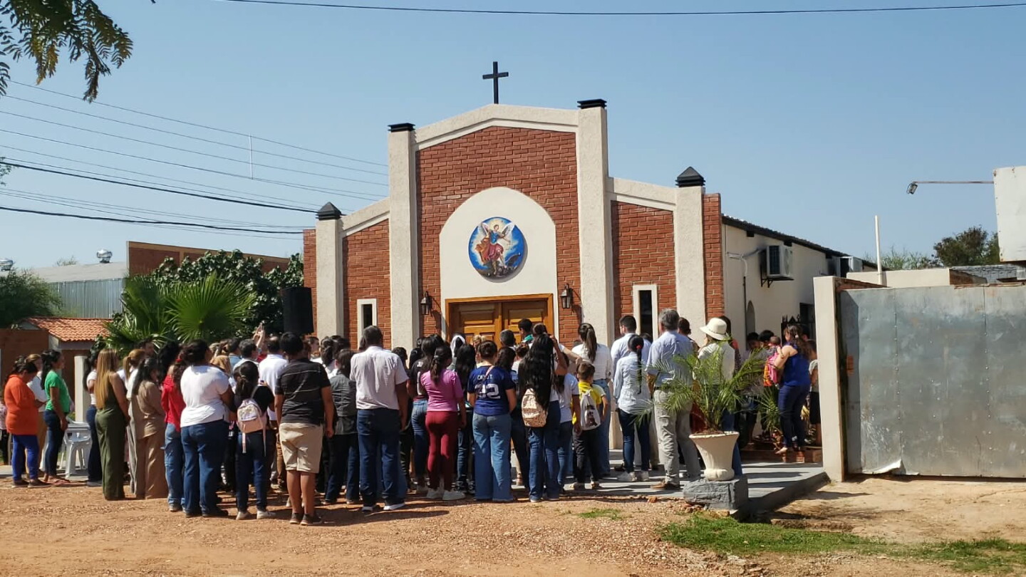 Habilitan renovada Capilla San Miguel en memoria de Oscar Denis