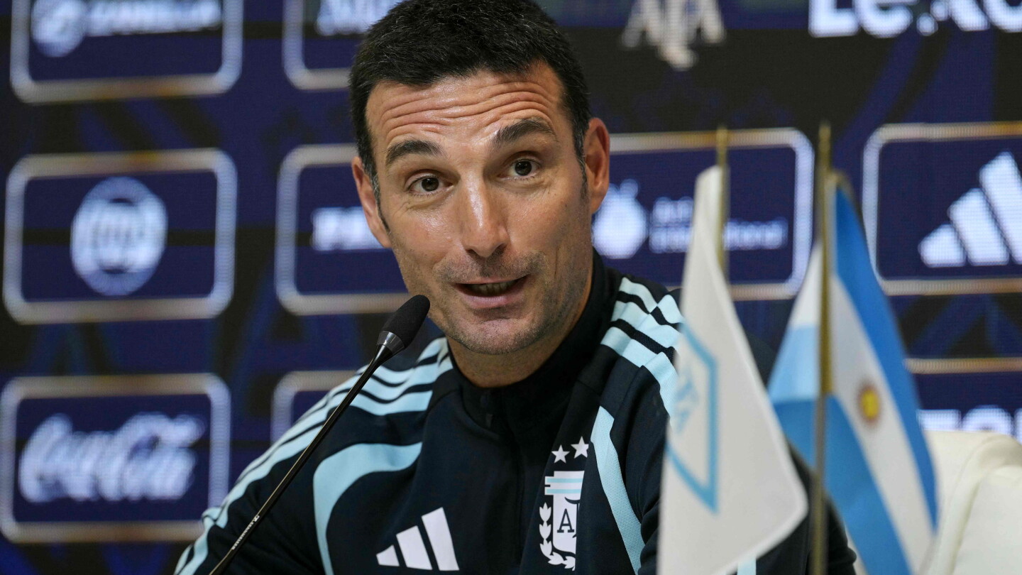 Scaloni dice que tiene "predisposición" para renovar contrato con Argentina