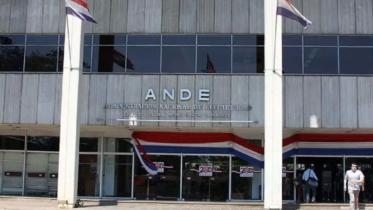 Familias de Asunción y Central sufren un corte de luz por horas
