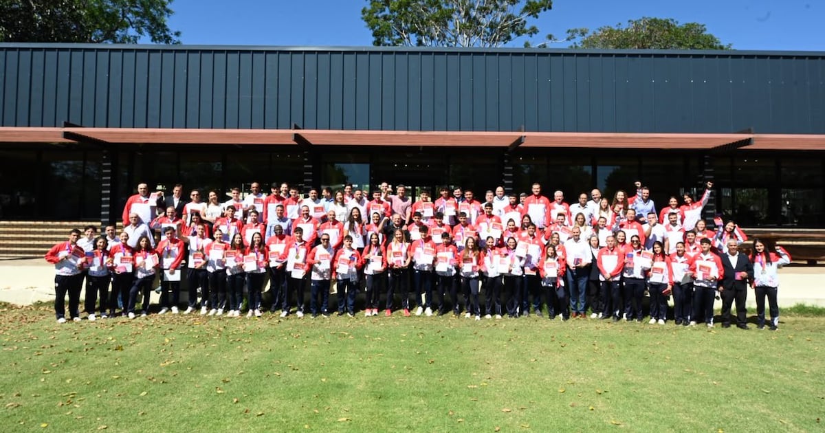 Peña condecoró al Team Paraguay: “El deporte para mí es la política más importante”